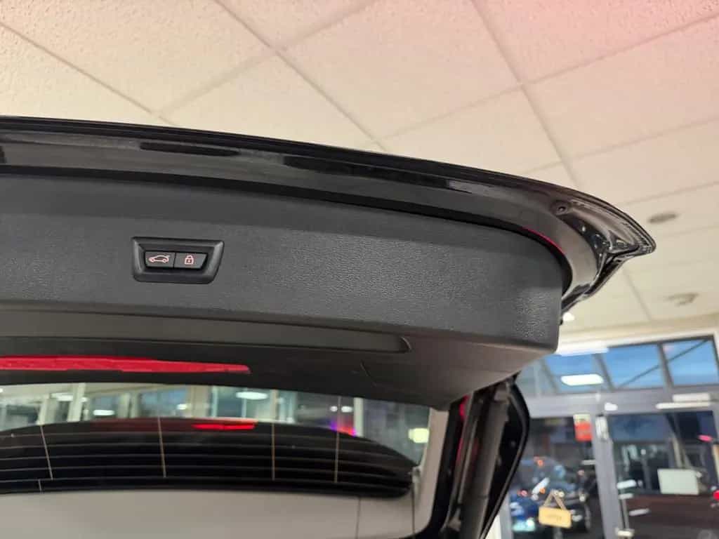 BMW X1 Advantage Navi LED SHZ PDC Keyless Go 02/2021-photo-10
