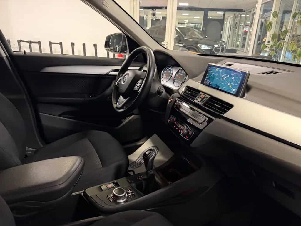 BMW X1 Advantage Navi LED SHZ PDC Keyless Go 02/2021-photo-14