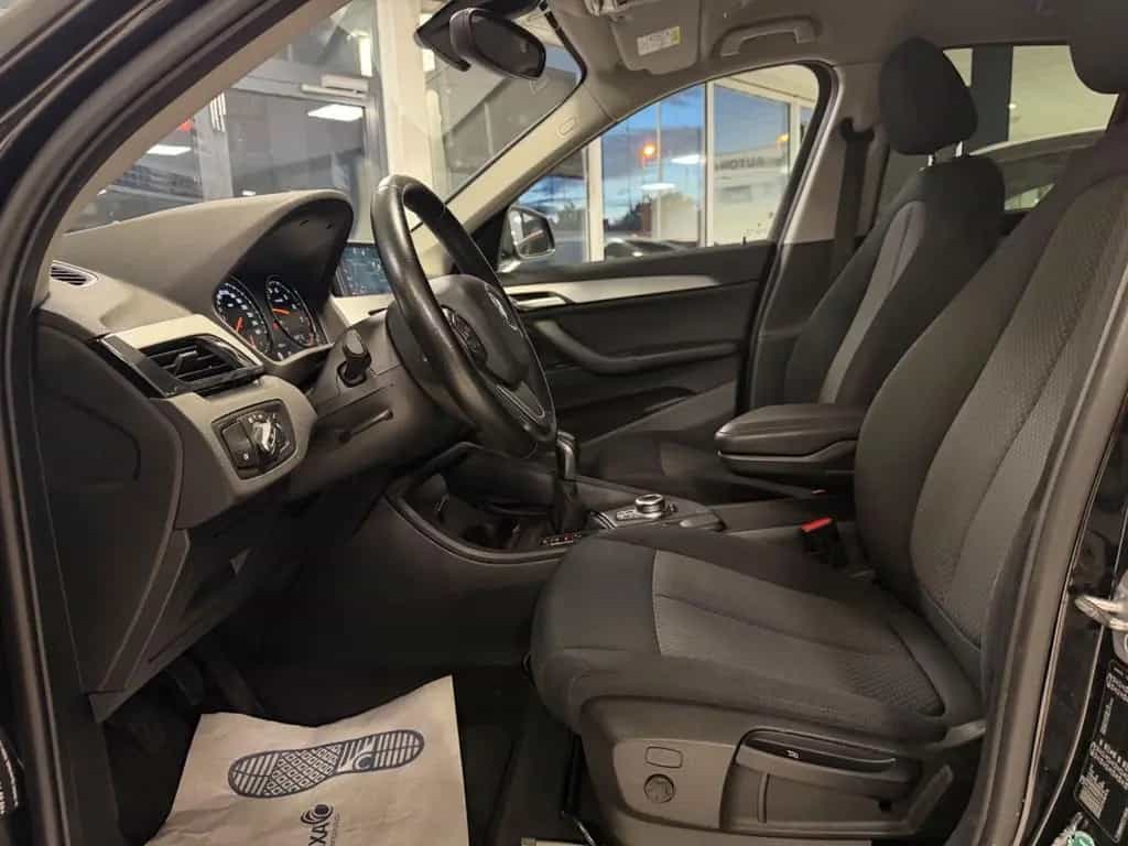 BMW X1 Advantage Navi LED SHZ PDC Keyless Go 02/2021-photo-19