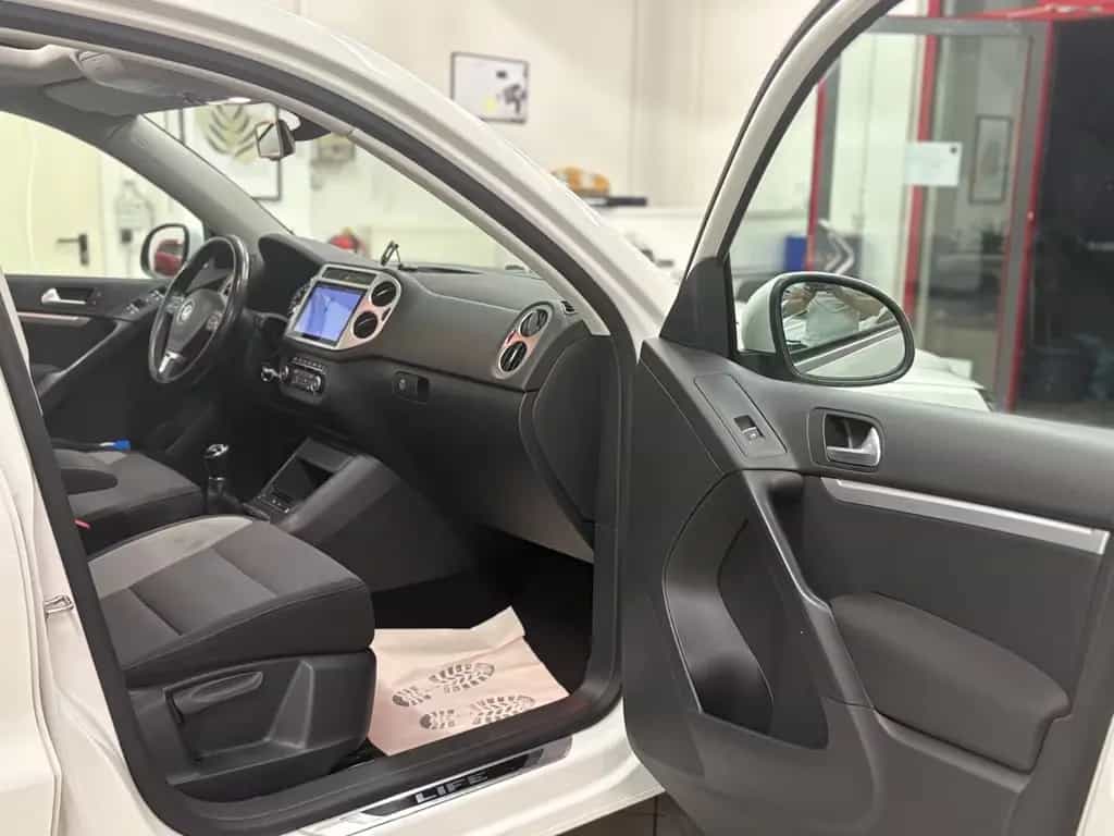 Volkswagen Tiguan 1.4 TSI 4MOTION LIFE | AHK | 8 Fach | 01/2014-photo-41