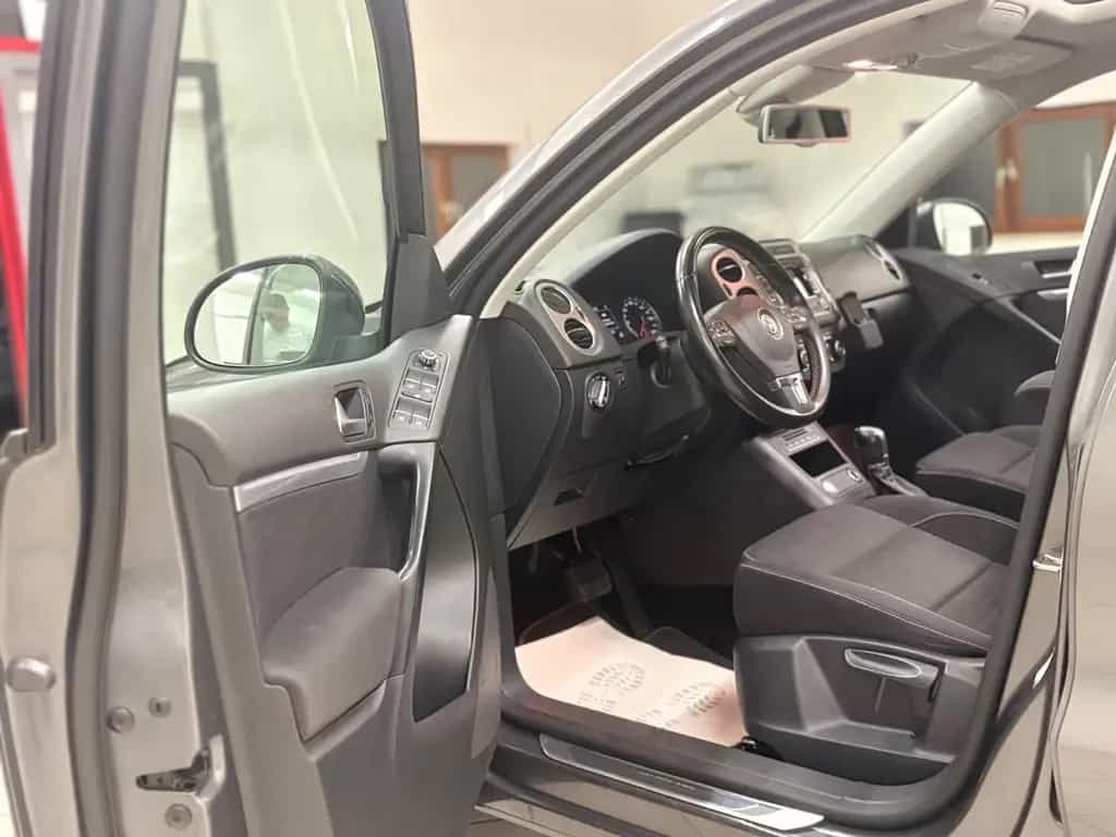 Volkswagen Tiguan 2.0 TDI 130kW 4MOTION | AHK | 8FACH 07/2014-photo-13