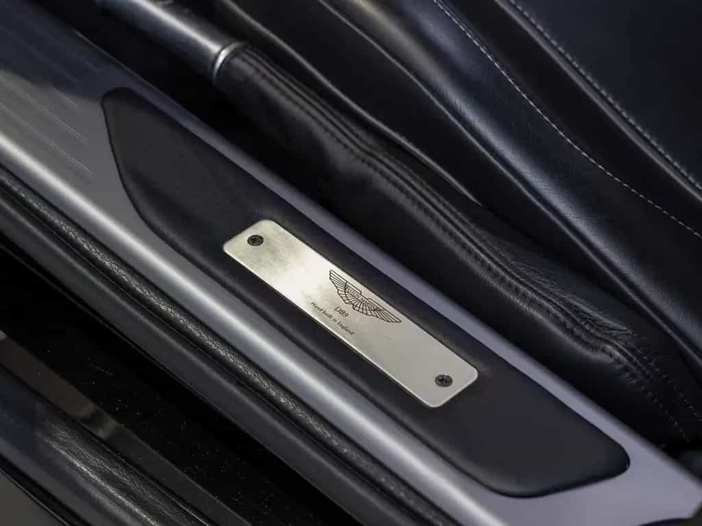 Aston Martin DB9 Coupe -Onyx Black- 06/2013-photo-13