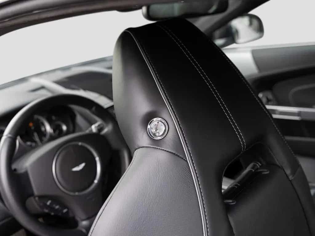 Aston Martin DB9 Coupe -Onyx Black- 06/2013-photo-20