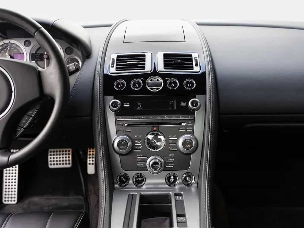 Aston Martin DB9 Coupe -Onyx Black- 06/2013-photo-22