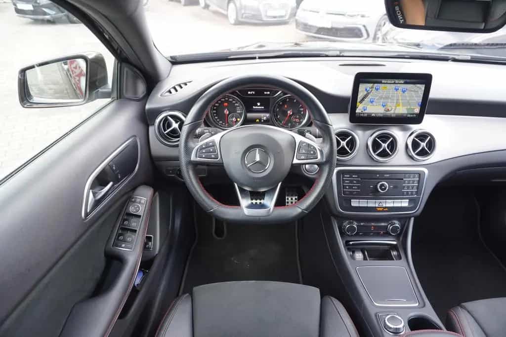 Mercedes-Benz GLA 180 Autom. AMG Line LED Navi AHK Alcantara 10/2018-photo-12