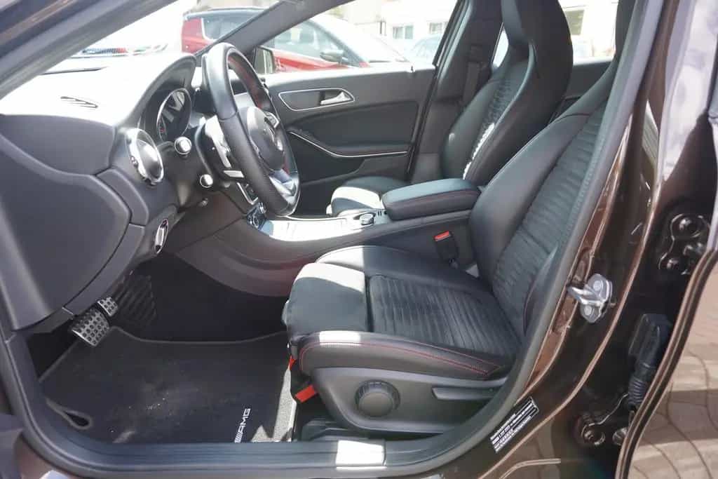 Mercedes-Benz GLA 180 Autom. AMG Line LED Navi AHK Alcantara 10/2018-photo-29
