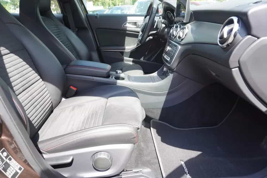 Mercedes-Benz GLA 180 Autom. AMG Line LED Navi AHK Alcantara 10/2018-photo-30
