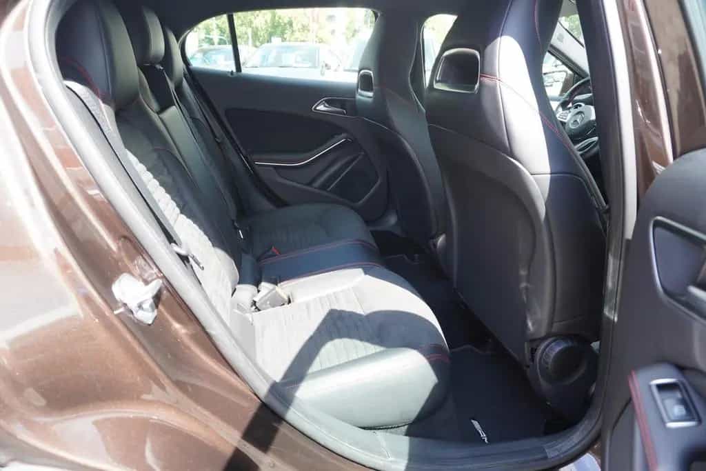 Mercedes-Benz GLA 180 Autom. AMG Line LED Navi AHK Alcantara 10/2018-photo-31