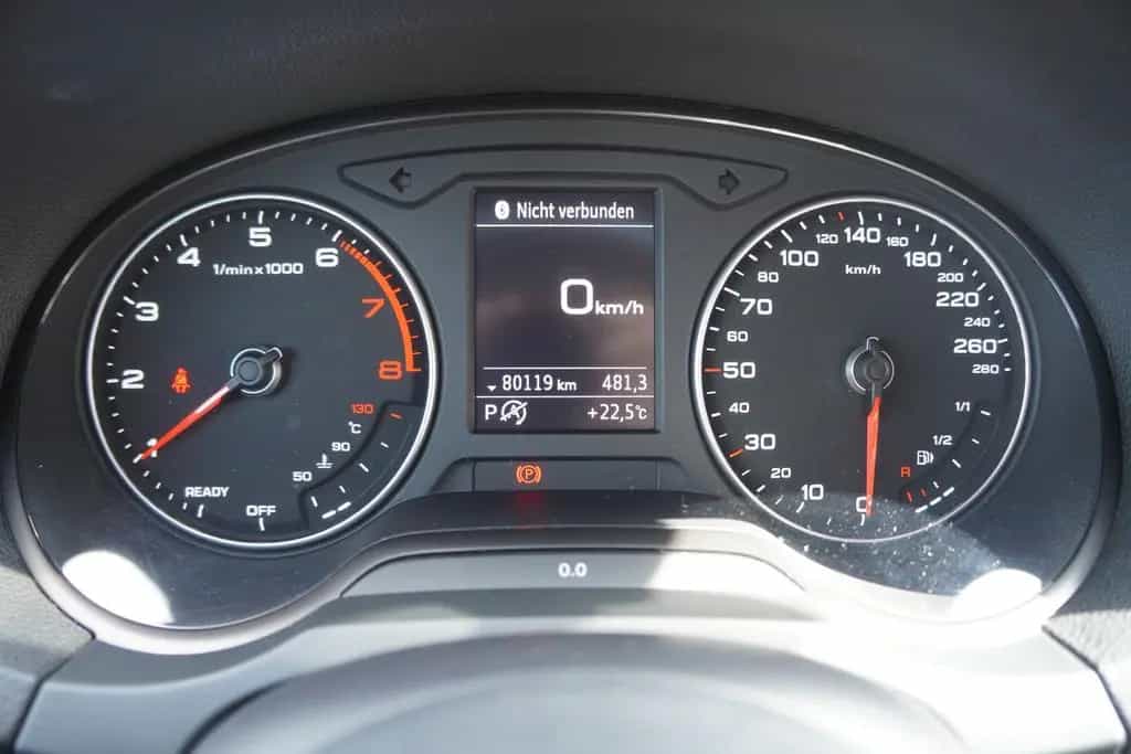 Audi A3 30 TFSI sport Bi-Xenon Navi Sitzheizung PDC 06/2018-photo-21