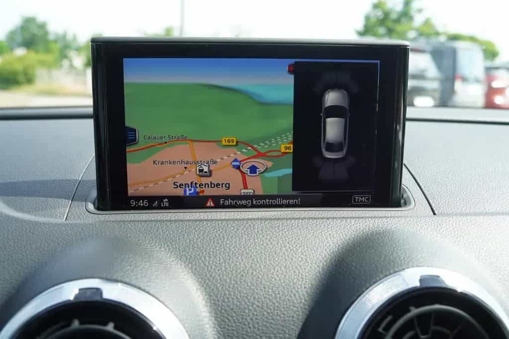 Audi A3 30 TFSI sport Bi-Xenon Navi Sitzheizung PDC 06/2018-photo-26
