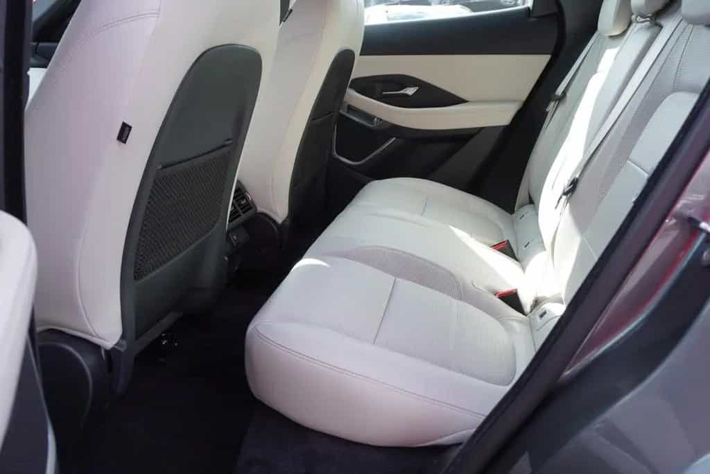Jaguar E-Pace P300 R-Dynamic AWD ACC Panorama 360° LED 10/2019-photo-10
