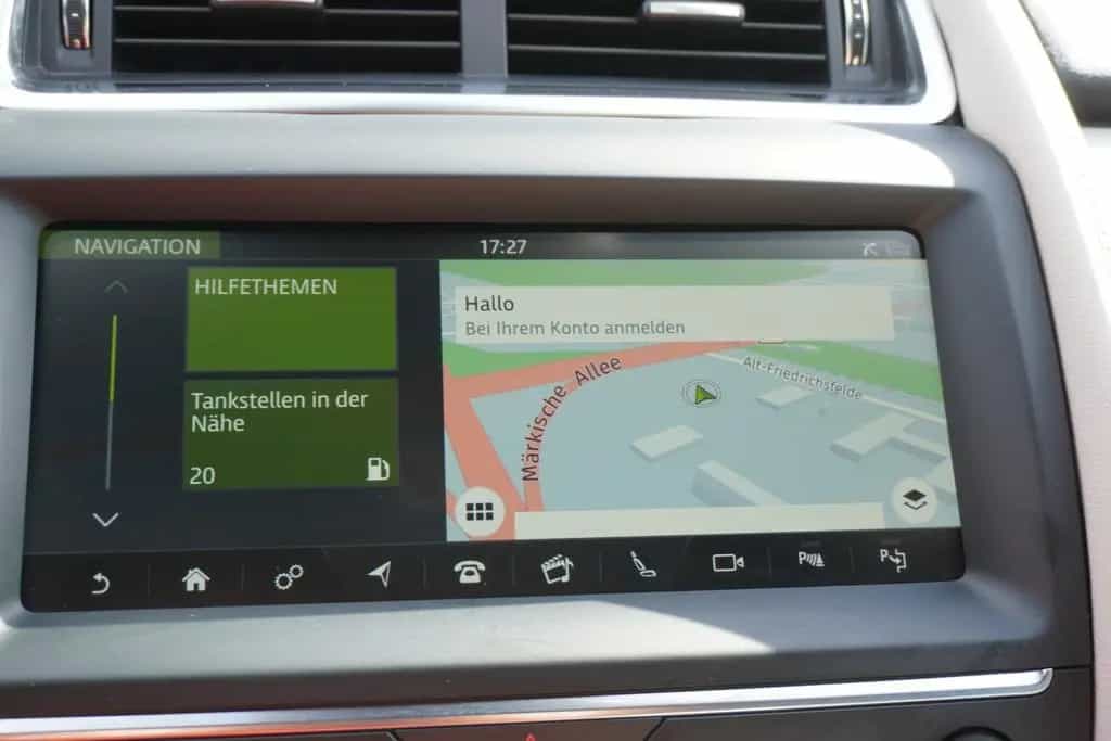 Jaguar E-Pace P300 R-Dynamic AWD ACC Panorama 360° LED 10/2019-photo-21