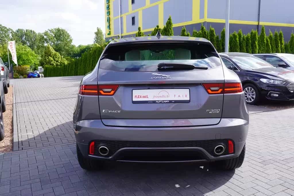 Jaguar E-Pace P300 R-Dynamic AWD ACC Panorama 360° LED 10/2019-photo-3