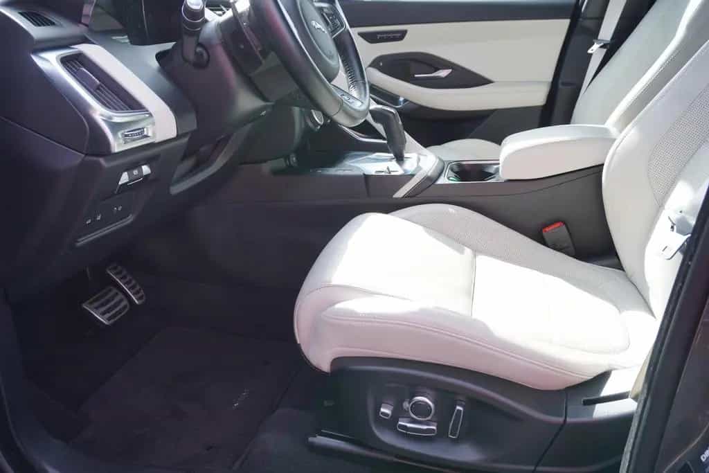 Jaguar E-Pace P300 R-Dynamic AWD ACC Panorama 360° LED 10/2019-photo-9