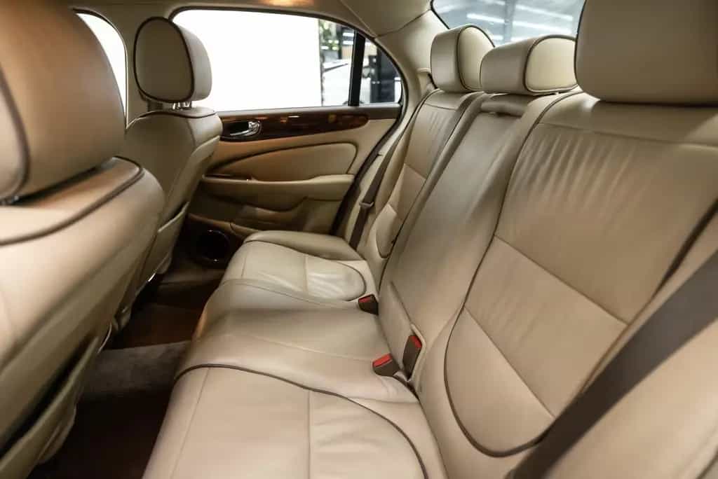 Jaguar XJ 4.2 V8 Executive Fiscale waarde € 6.000,- 04/2008-photo-10