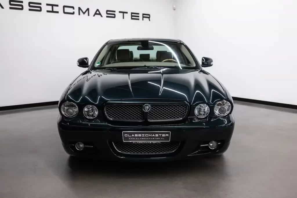 Jaguar XJ 4.2 V8 Executive Fiscale waarde € 6.000,- 04/2008-photo-2