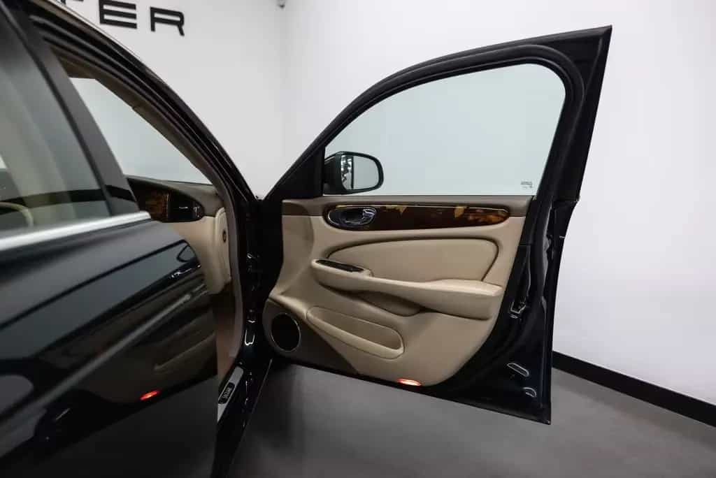 Jaguar XJ 4.2 V8 Executive Fiscale waarde € 6.000,- 04/2008-photo-42