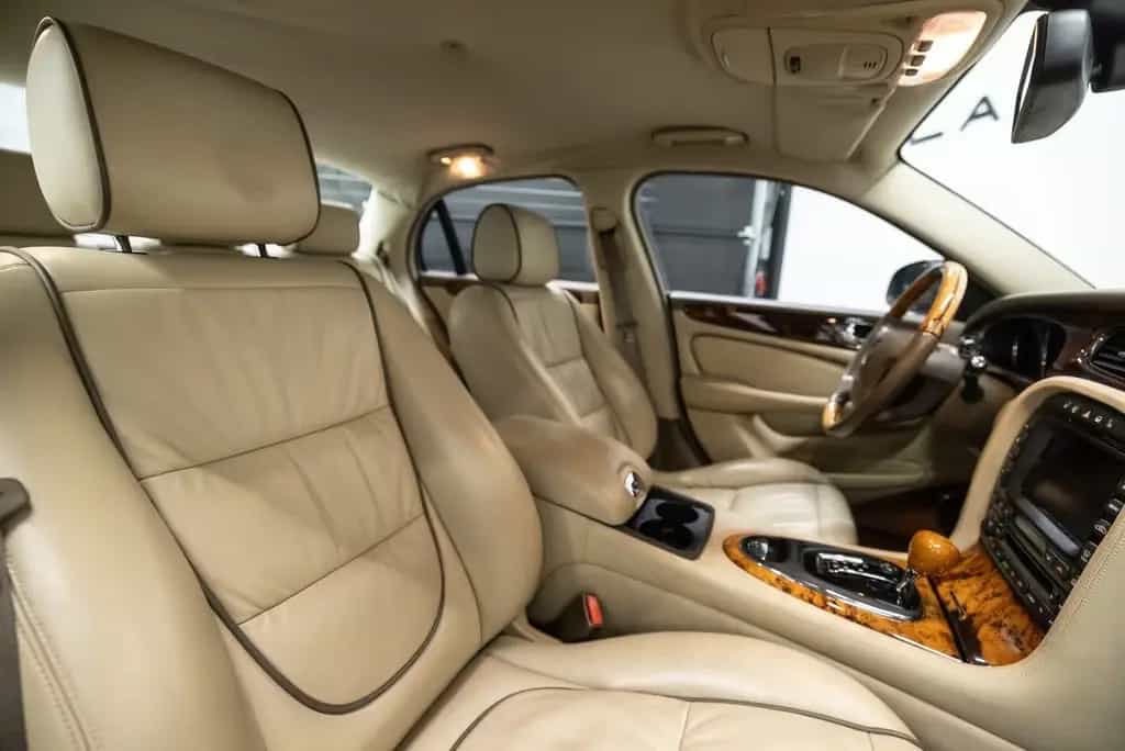 Jaguar XJ 4.2 V8 Executive Fiscale waarde € 6.000,- 04/2008-photo-48
