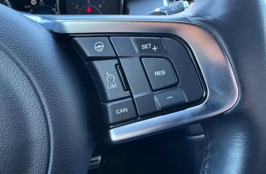 Jaguar E-Pace D180 R-Dynamic SE AWD/Leder/Kam/eSitze 11/2020-photo-21