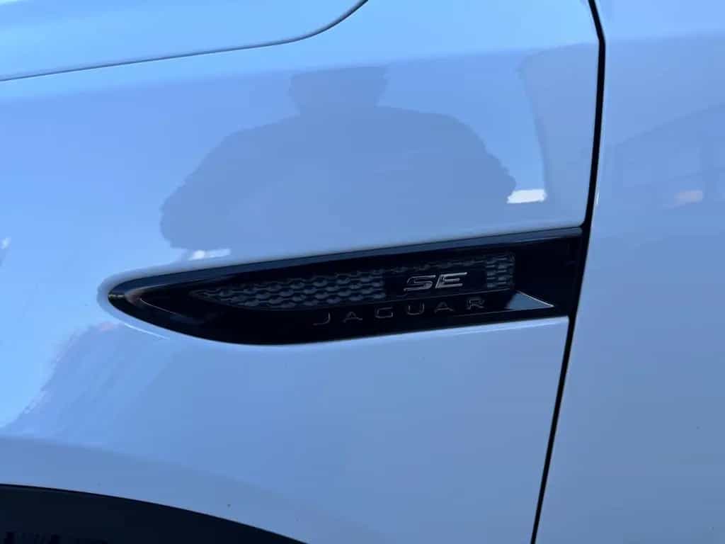 Jaguar E-Pace D180 R-Dynamic SE AWD/Leder/Kam/eSitze 11/2020-photo-23