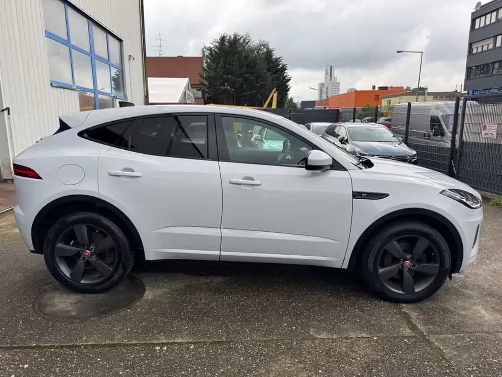 Jaguar E-Pace D180 R-Dynamic SE AWD/Leder/Kam/eSitze 11/2020-photo-3