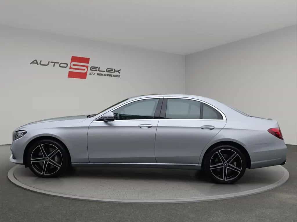 Mercedes-Benz E 350 E Limousine Avantgarde Aus 1.Hand 07/2019-photo-1