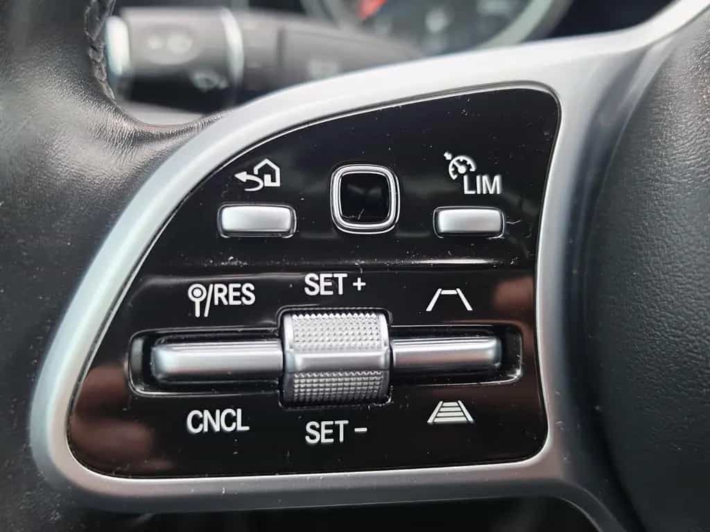 Mercedes-Benz E 350 E Limousine Avantgarde Aus 1.Hand 07/2019-photo-20