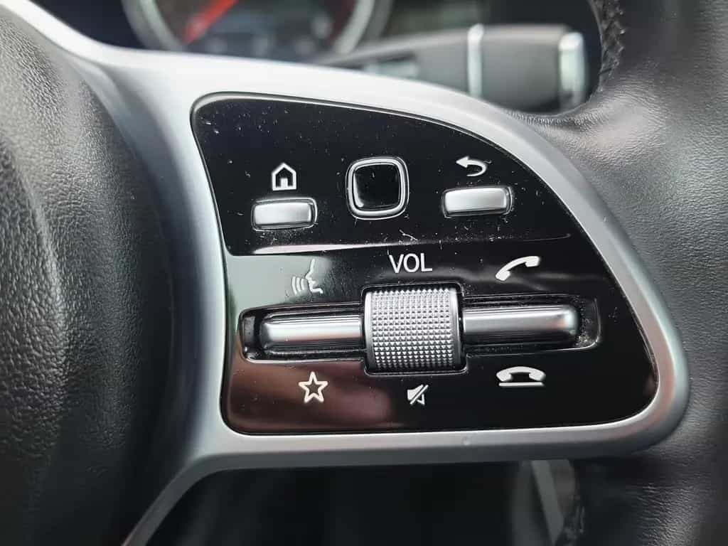 Mercedes-Benz E 350 E Limousine Avantgarde Aus 1.Hand 07/2019-photo-21