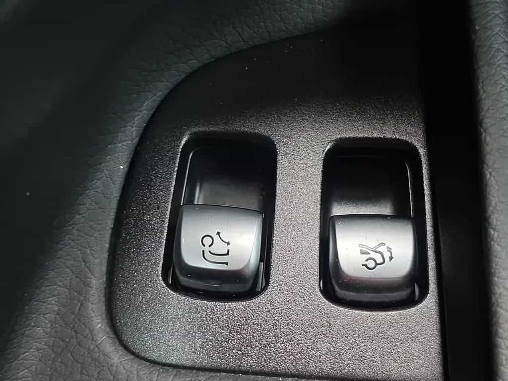 Mercedes-Benz E 350 E Limousine Avantgarde Aus 1.Hand 07/2019-photo-24