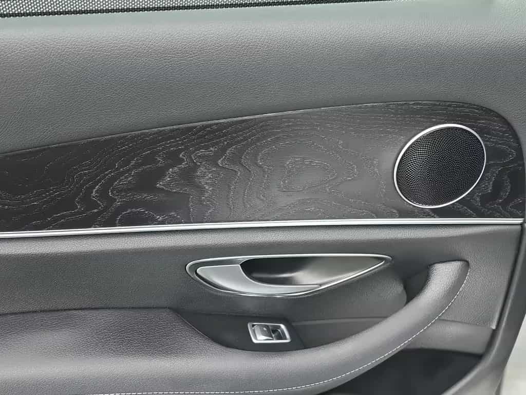 Mercedes-Benz E 350 E Limousine Avantgarde Aus 1.Hand 07/2019-photo-33