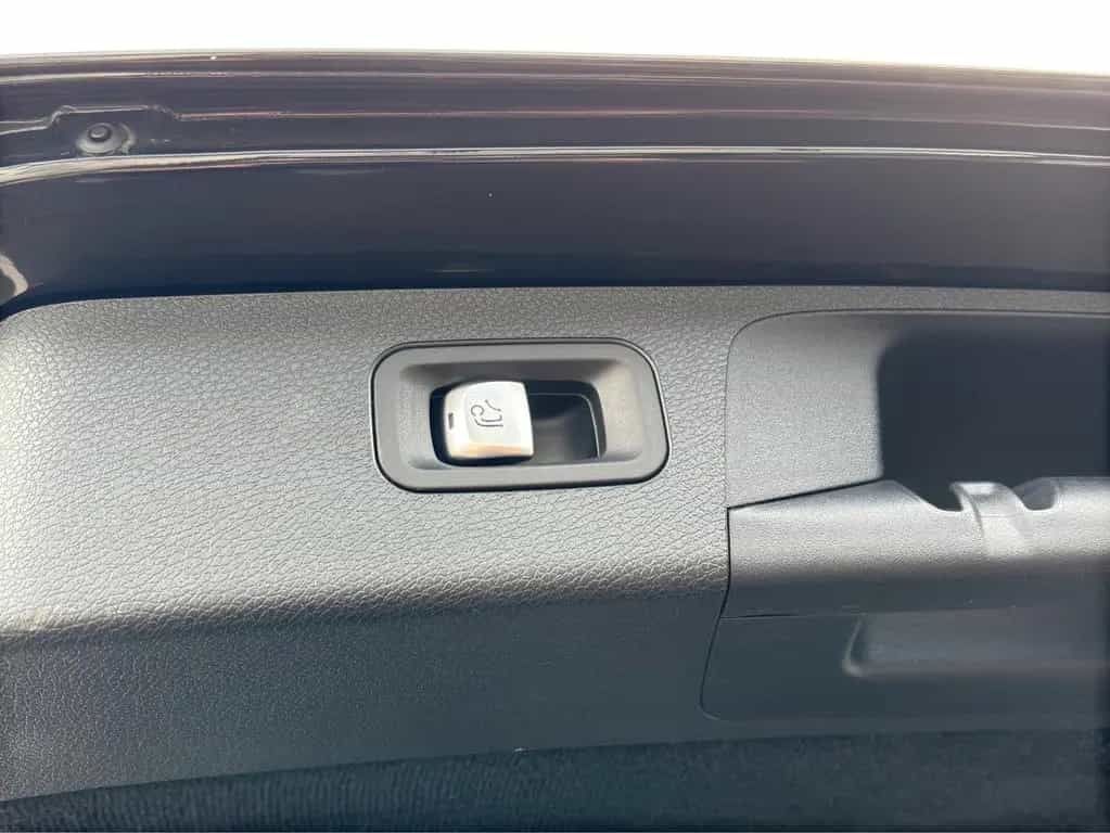 Mercedes-Benz E 200 D  Kamera*DAB+*AHK*Navigation*Leder 02/2019-photo-14