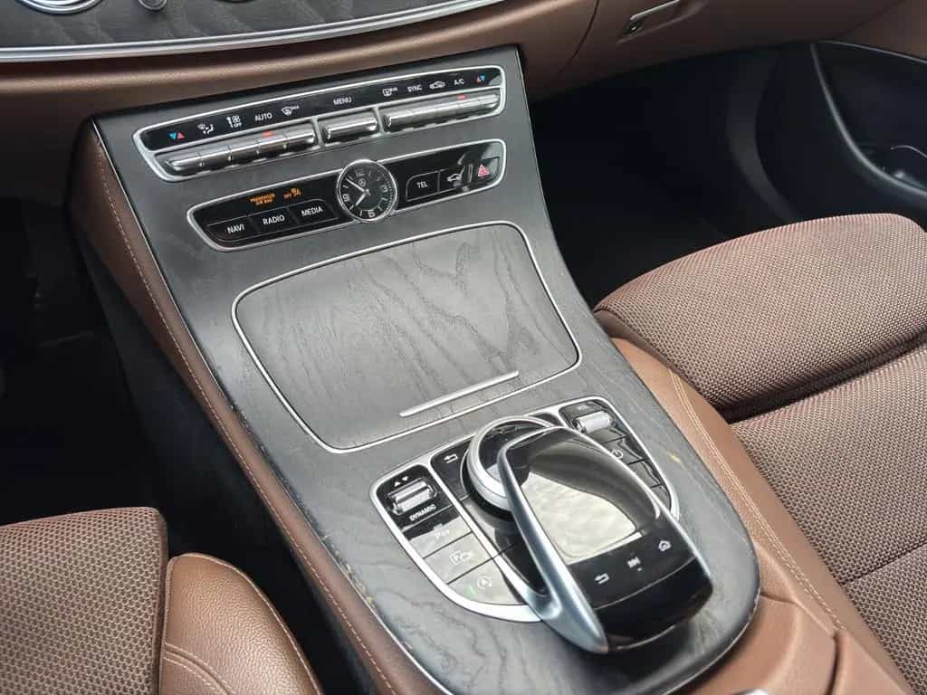 Mercedes-Benz E 200 D  Kamera*DAB+*AHK*Navigation*Leder 02/2019-photo-23
