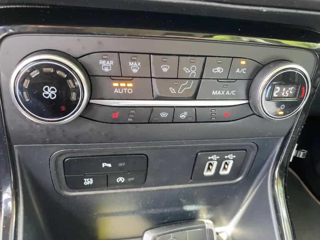 Ford EcoSport 1.0 EcoBoost Cool & Connect LED*SHZ*LM 01/2020-photo-13