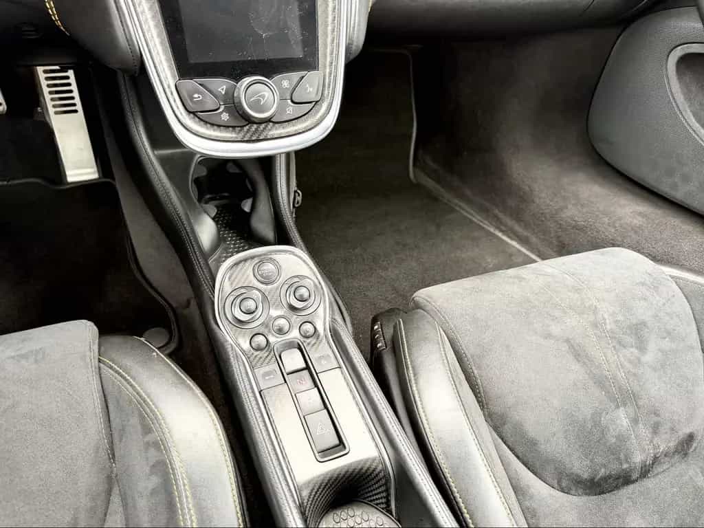 McLaren 570S COUPE-GREY-CARBON-LIFT-SOFT-KERAMIK-KAME-20 07/2018-photo-17