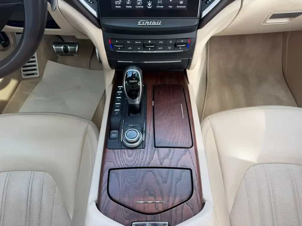 Maserati Ghibli 3,0V6 /DAB/360Kam/ACC/Navi/LED 08/2017-photo-17