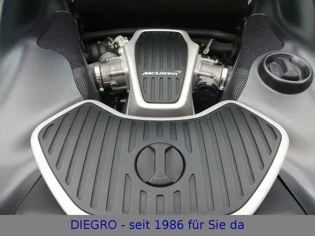 McLaren MP4-12C * Modelljahr 2013 * 1. Hand 03/2012-photo-18