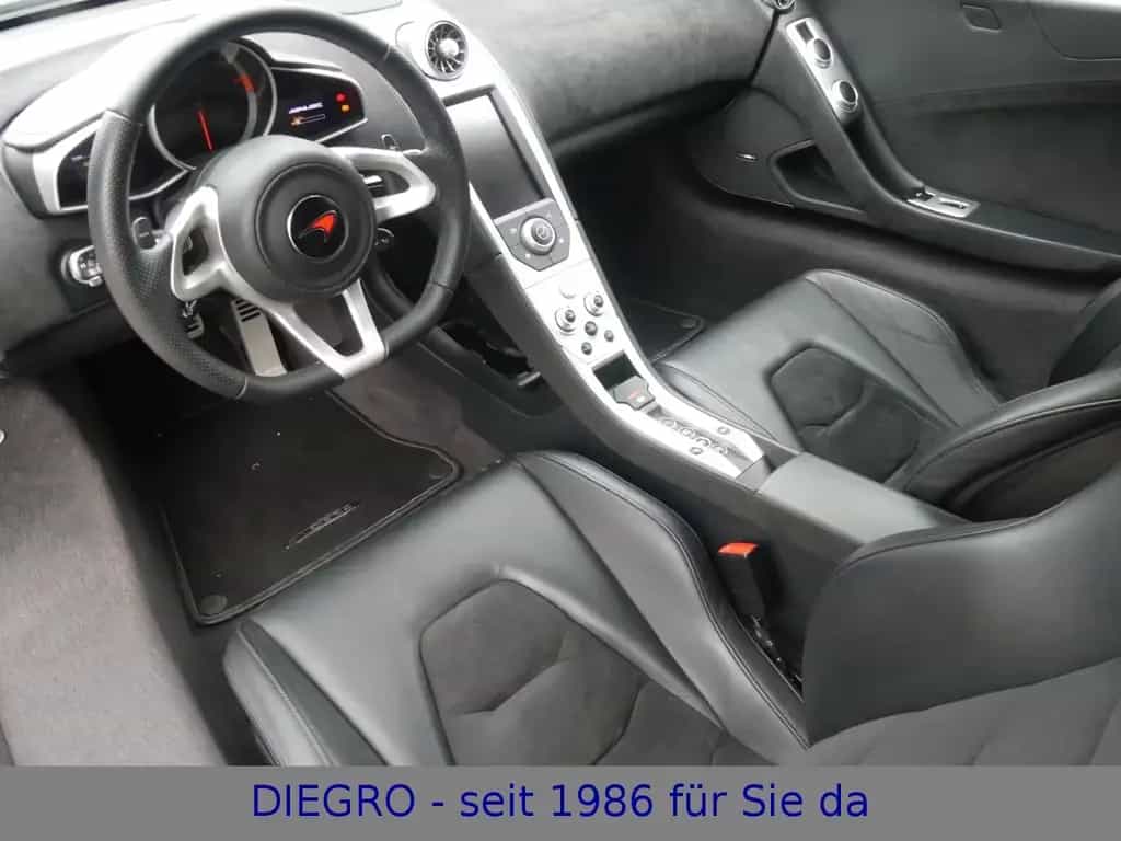 McLaren MP4-12C * Modelljahr 2013 * 1. Hand 03/2012-photo-2