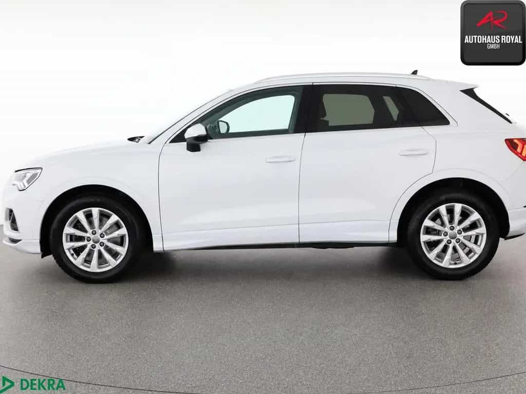 Audi Q3 40 TFSI qu KEYLESS,AMBIENTE,KAMERA,CARPLAY 05/2020-photo-1