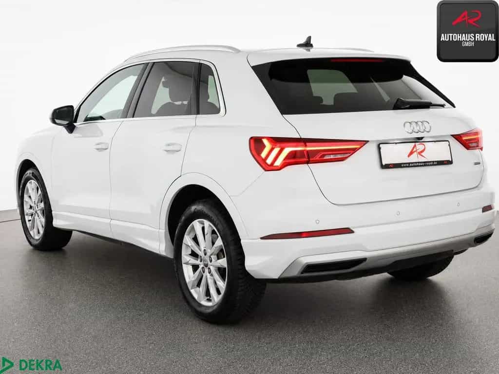 Audi Q3 40 TFSI qu KEYLESS,AMBIENTE,KAMERA,CARPLAY 05/2020-photo-2