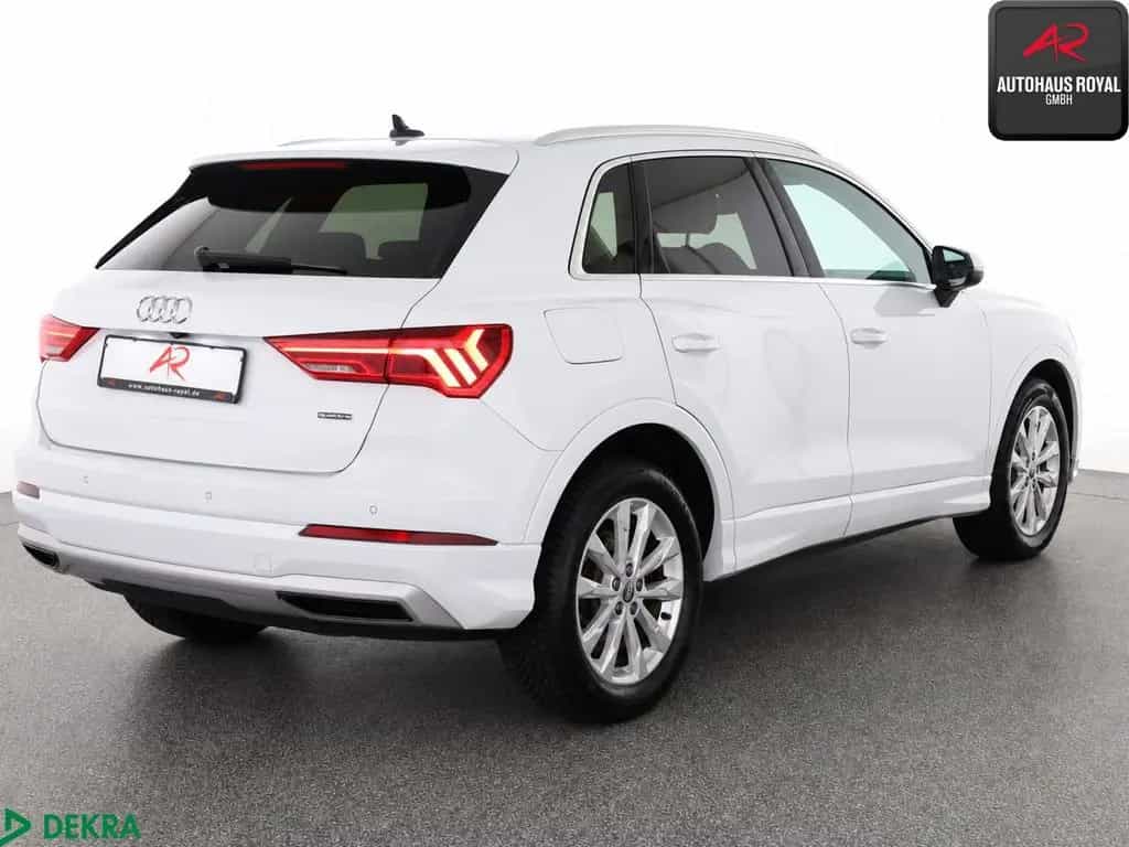 Audi Q3 40 TFSI qu KEYLESS,AMBIENTE,KAMERA,CARPLAY 05/2020-photo-4