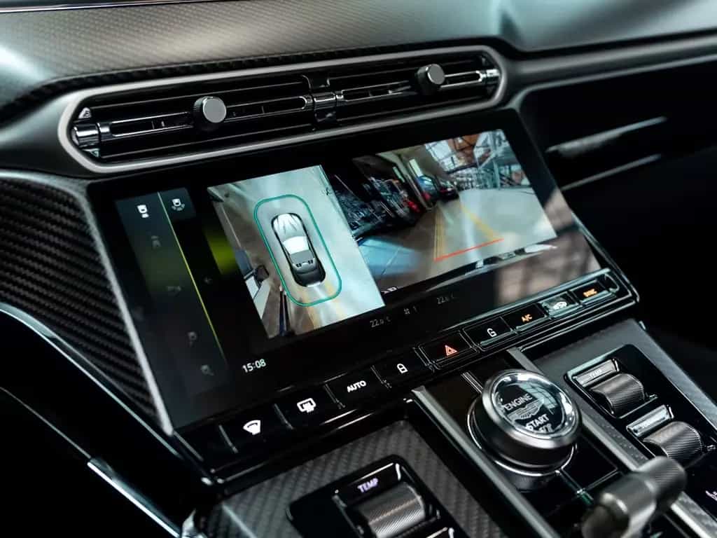 Aston Martin V8 Vantage 08/2025-photo-12