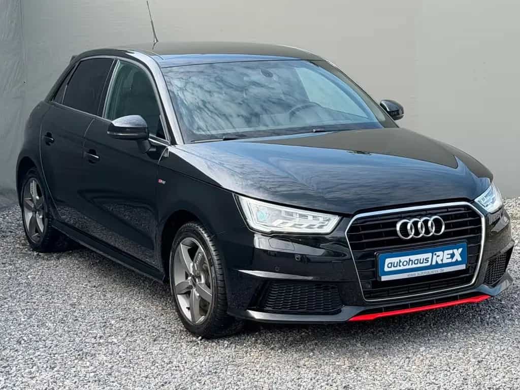 Audi A1 Sportback 1.8 TFSI S-tronic ++S-LINE 1 HAND 05/2017-photo-2