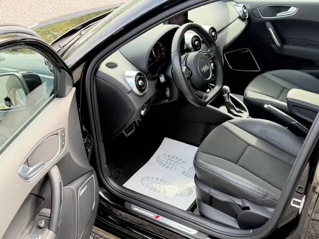 Audi A1 Sportback 1.8 TFSI S-tronic ++S-LINE 1 HAND 05/2017-photo-6