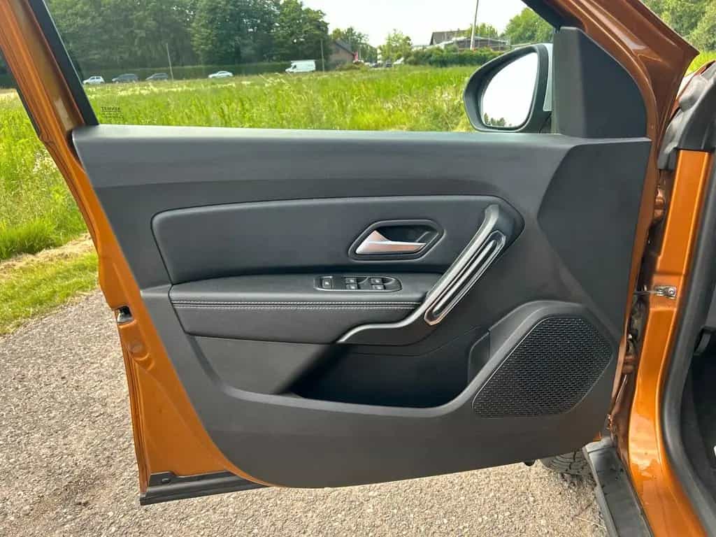 Dacia Duster II Prestige TCe 125 4WD Navi Sitzheizung 07/2018-photo-12