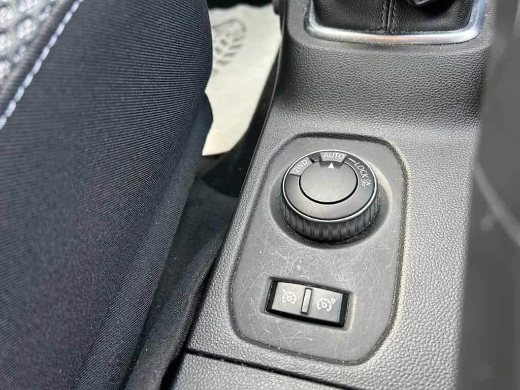 Dacia Duster II Prestige TCe 125 4WD Navi Sitzheizung 07/2018-photo-24