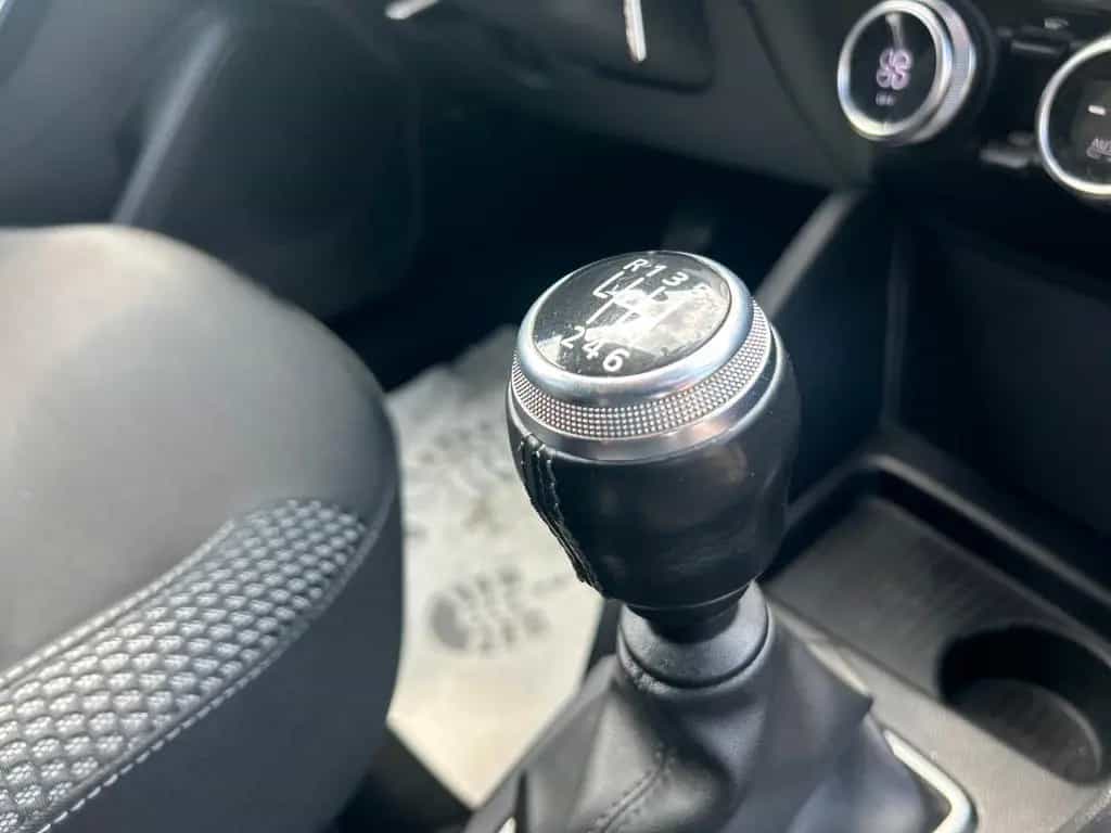 Dacia Duster II Prestige TCe 125 4WD Navi Sitzheizung 07/2018-photo-25