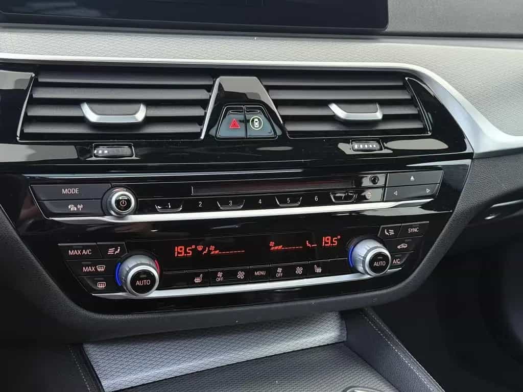 BMW 520 d M Sport,LED,AHK,TOTW,NAVI,MEMORY,DACH,BT 09/2018-photo-20