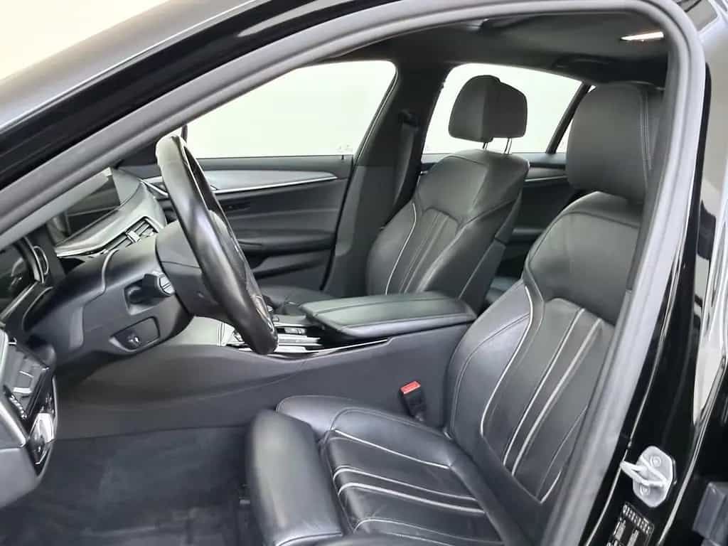 BMW 520 d M Sport,LED,AHK,TOTW,NAVI,MEMORY,DACH,BT 09/2018-photo-5