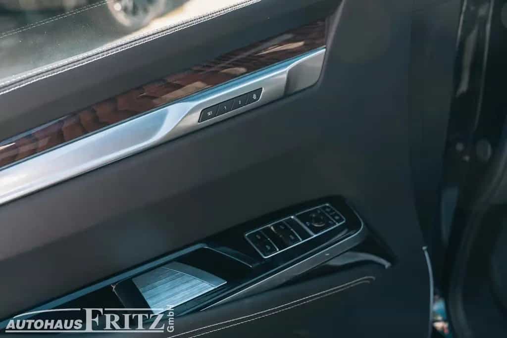 Cadillac Escalade ESV Sport Platinum - 6,2l V8 TV MY26 null-photo-10