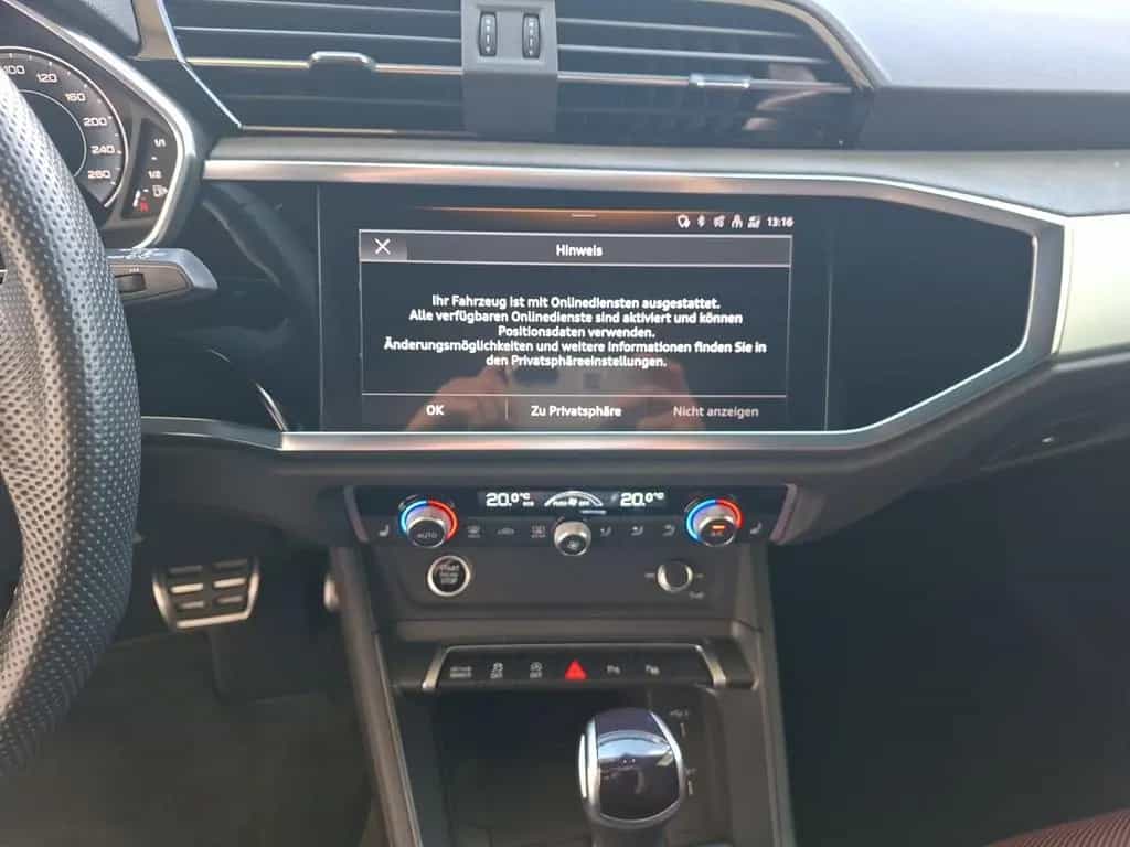Audi Q3 Sportback 40 TFSI quattro S line AHK Matrix 04/2023-photo-13